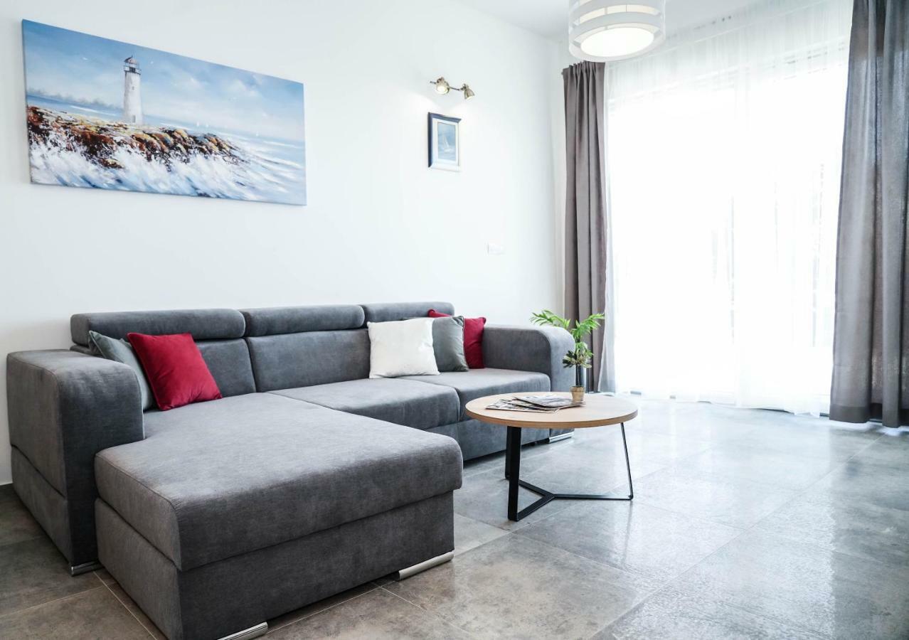 Home Away From Home With Outdoor Pool, Botanical Garden And A Beautiful Sea View Kastela Exterior photo
